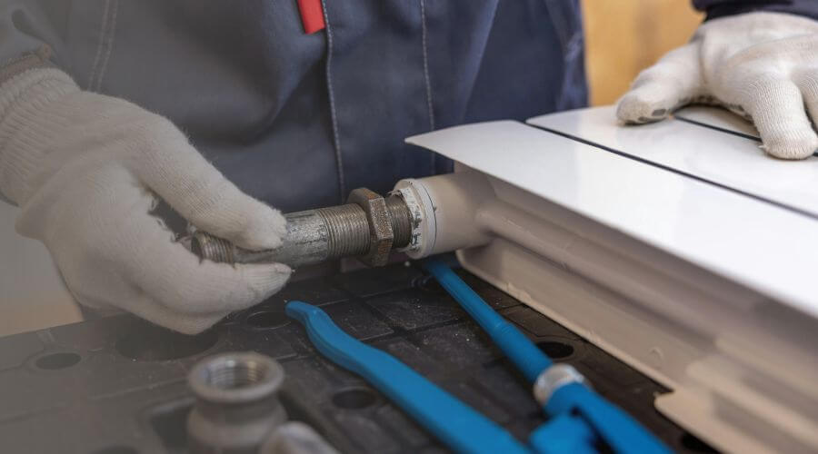 Professional water heater repair services in Illiopolis, IL